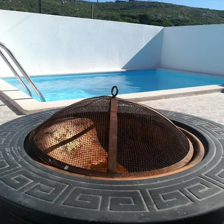 Holiday home Montejunto Villas-casa Do Esquilo *