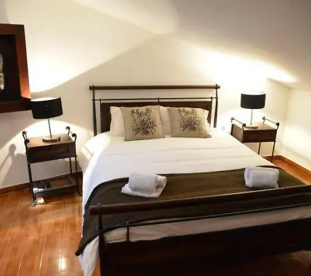 Holiday home Montejunto Villas-casa Do Esquilo Cadaval